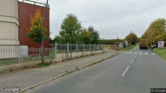 Apartments for rent in Melun - Photo from Google Street View