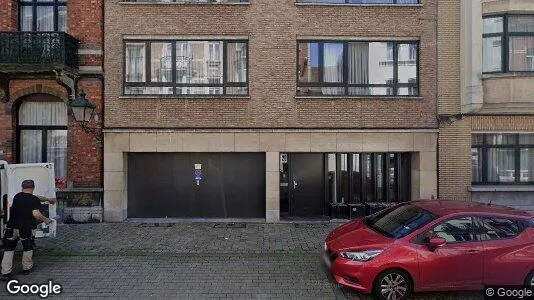 Apartments for rent in Brussels Etterbeek - Photo from Google Street View
