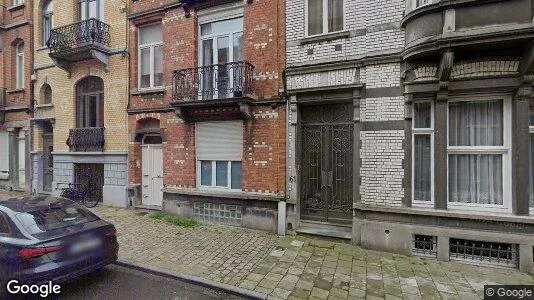 Apartments for rent in Brussels Schaarbeek - Photo from Google Street View