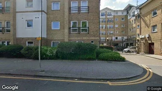 Apartments for rent in Wallington - Surrey - Photo from Google Street View
