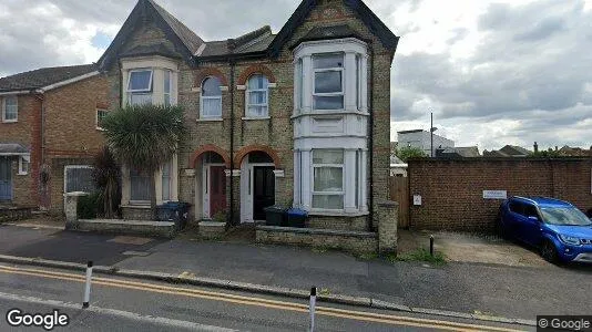 Apartments for rent in New Malden - Surrey - Photo from Google Street View