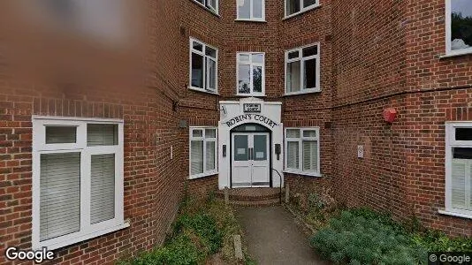 Apartments for rent in Staines-upon-Thames - Middlesex - Photo from Google Street View