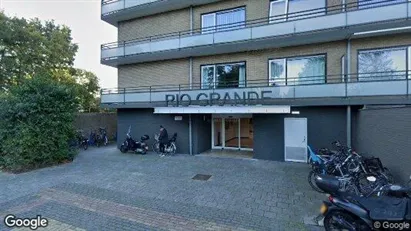 Apartments for rent in Amstelveen - Photo from Google Street View Apartments for rent in Amstelveen - Photo from Google Street View