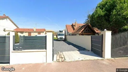 Apartments for rent in Mantes-la-Jolie - Photo from Google Street View