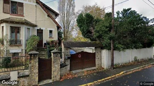 Apartments for rent in Carpentras - Photo from Google Street View