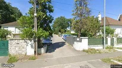 Apartments for rent in Nanterre - Photo from Google Street View