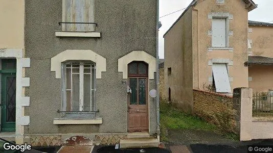 Apartments for rent in Bressuire - Photo from Google Street View