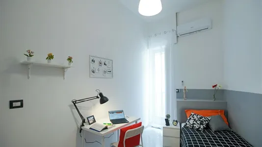 Rooms in Napoli Municipalità 2 - photo 6