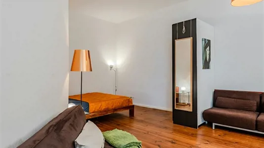 Apartments in Berlin Tempelhof-Schöneberg - photo 2