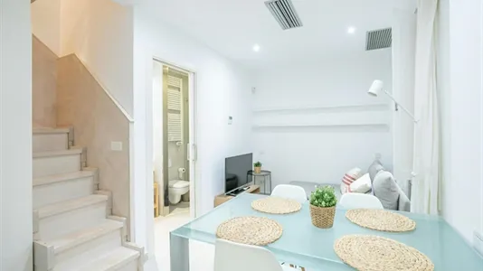 Apartments in Barcelona Ciutat Vella - photo 8