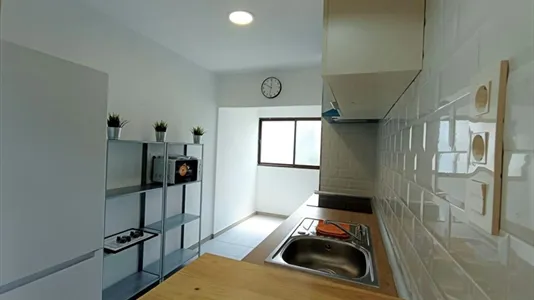 Rooms in Granada - photo 4