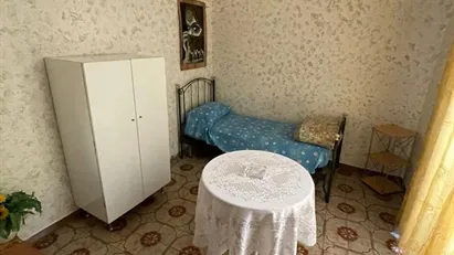 Room for rent in Napoli Municipalità 2, Naples