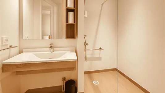 Rooms in Nanterre - photo 4