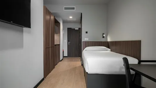 Rooms in Santiago de Compostela - photo 1