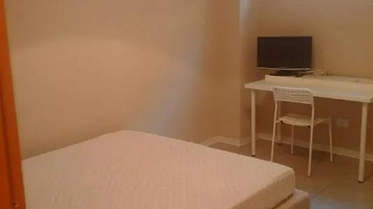 Rooms in Roma Municipio II – Parioli/Nomentano - photo 2