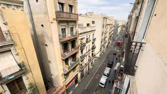Rooms in Barcelona Ciutat Vella - photo 5