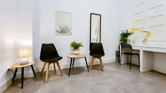 Rooms in Valencia Ciutat Vella - photo 4