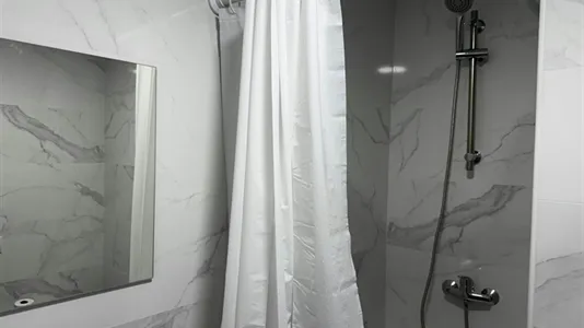 Rooms in Madrid Fuencarral-El Pardo - photo 8