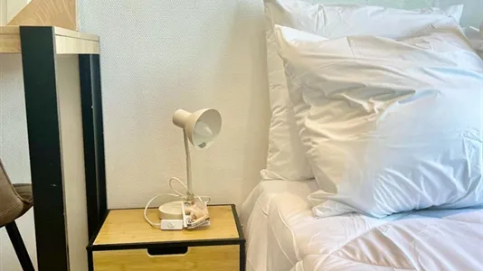 Rooms in Brussels Anderlecht - photo 2