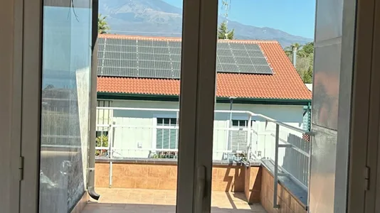 Houses in Catania - photo 10