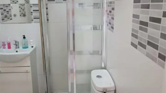 Rooms in Madrid Chamartín - photo 7