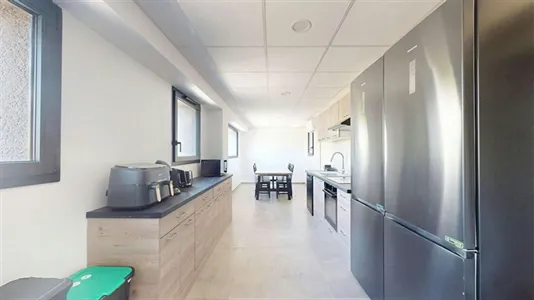 Rooms in Lyon - photo 10