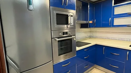 Rooms in Linares - photo 4