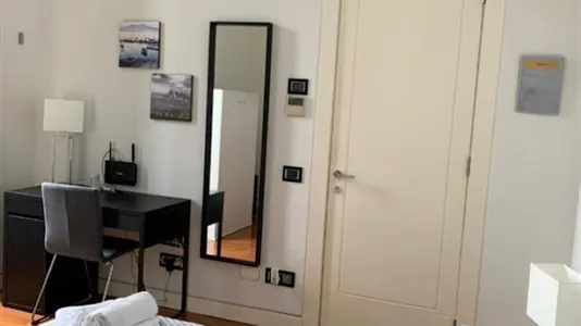 Rooms in Napoli Municipalità 2 - photo 7