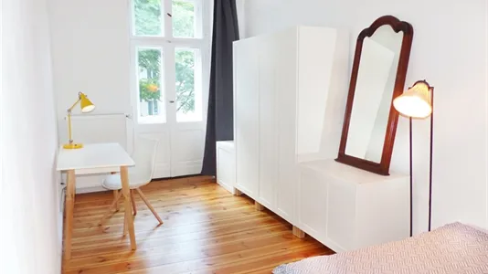 Apartments in Berlin Lichtenberg - photo 4