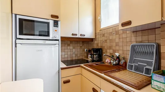 Apartments in Paris 16ème arrondissement (South) - photo 4