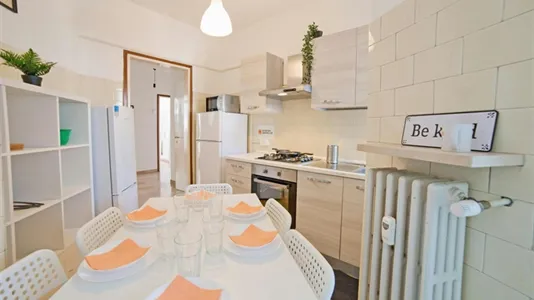 Rooms in Lecco - photo 10