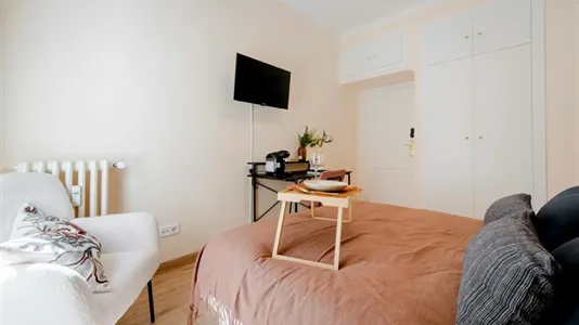 Rooms in Madrid Chamberí - photo 4