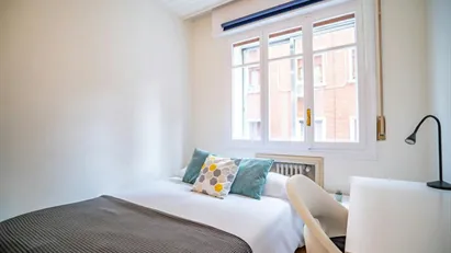 Room for rent in Madrid Chamartín, Madrid