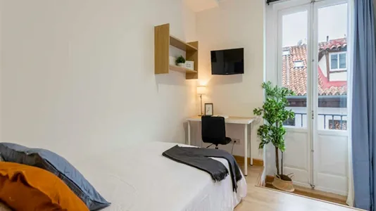 Rooms in Madrid Centro - photo 4