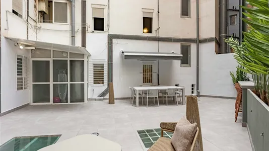 Apartments in Barcelona Eixample - photo 4