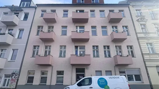 Apartments in Berlin Neukölln - photo 1