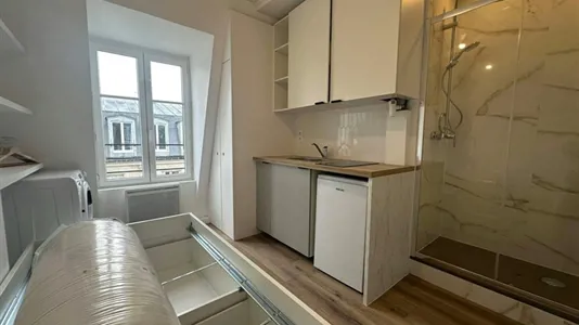 Apartments in Paris 8ème arrondissement - photo 2