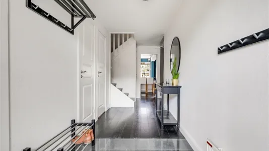 Houses in Täby - photo 10