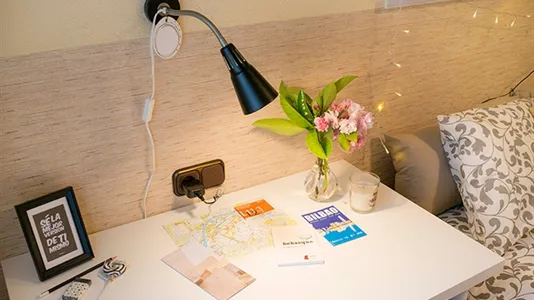Rooms in Bilbao - photo 5