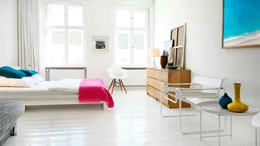 Apartments in Berlin Pankow - photo 1