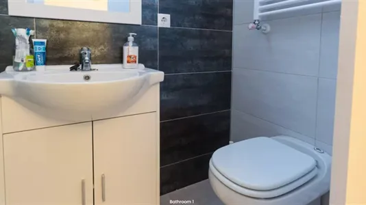 Rooms in Madrid Centro - photo 5