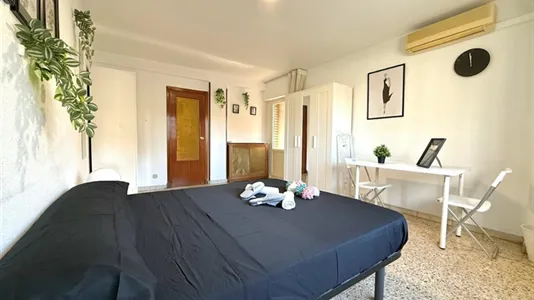 Rooms in Zaragoza - photo 7