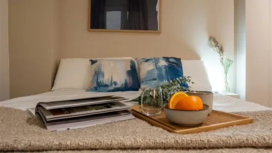 Rooms in Madrid Chamberí - photo 2