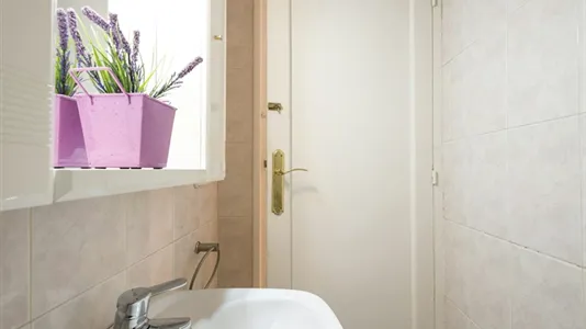 Rooms in Madrid Salamanca - photo 8