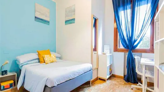 Rooms in Padua - photo 1
