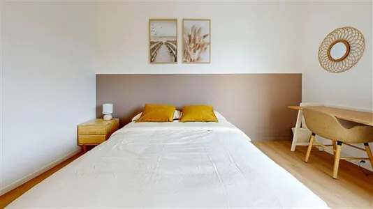 Rooms in Saint-Julien-en-Genevois - photo 10