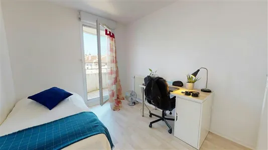 Rooms in Lyon - photo 3