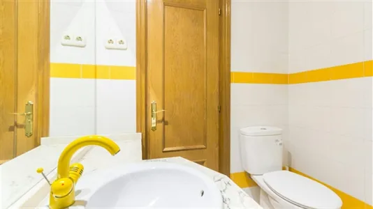 Rooms in Madrid Tetuán - photo 10