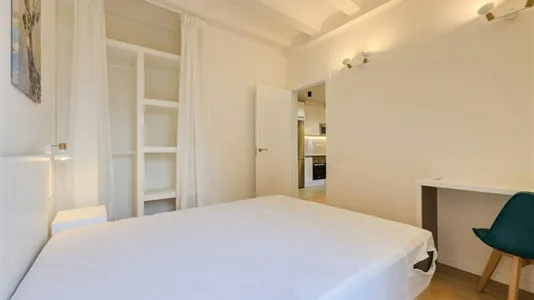 Apartments in Barcelona Ciutat Vella - photo 10