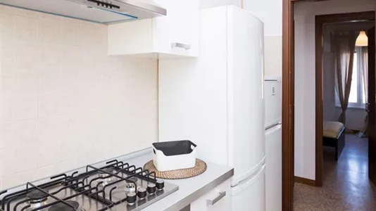 Rooms in Milano Zona 8 - Fiera, Gallaratese, Quarto Oggiaro - photo 9